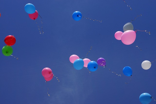 balls-1284418_640